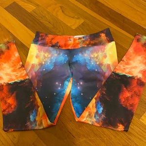 Electro Threads galaxy women's leggings. Size large.